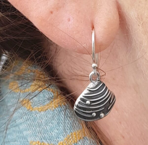 Venus Shell Drop Earrings