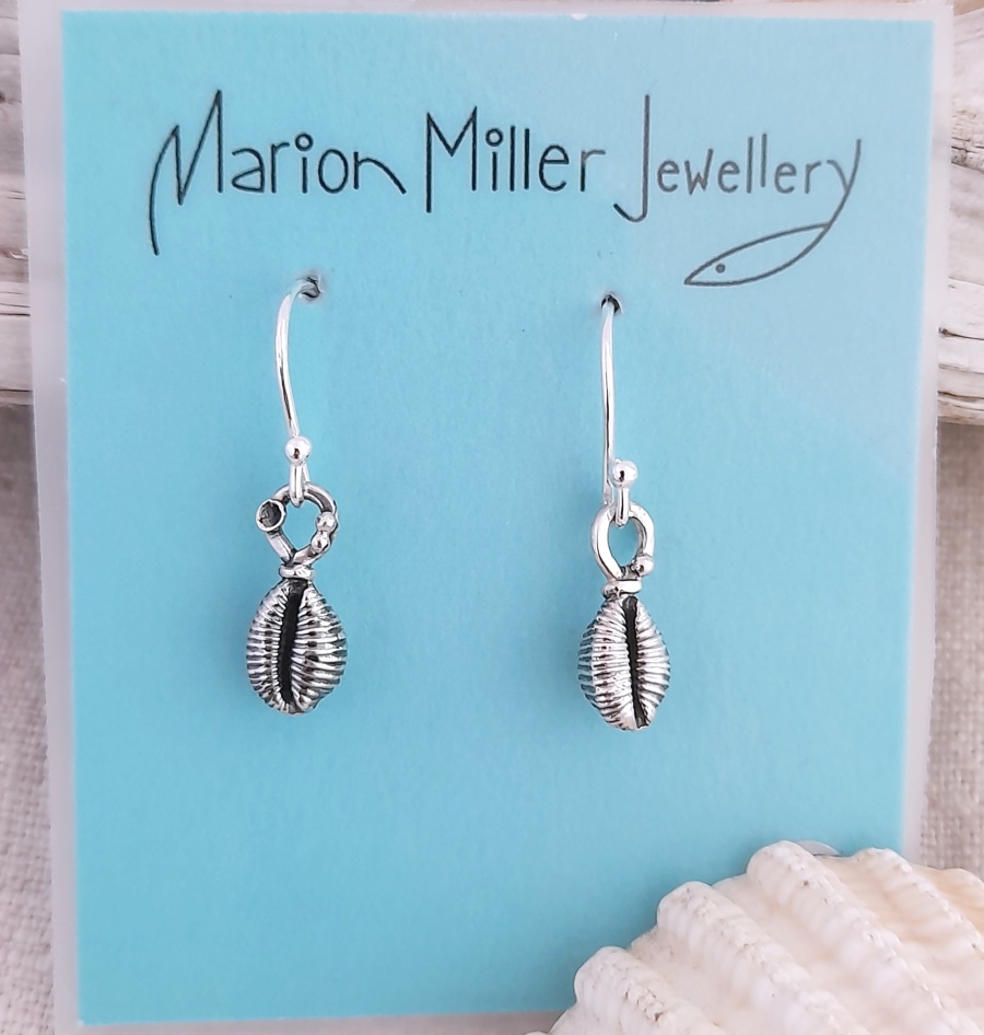 Cowrie Shell Grotie Buckie Drop Earrings - Image 3