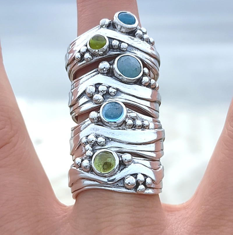 Broad Wave Ring with Aquamarine - Image 2