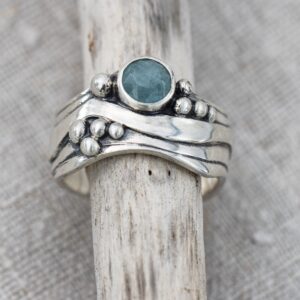 Broad Wave Ring with Aquamarine - Image 4