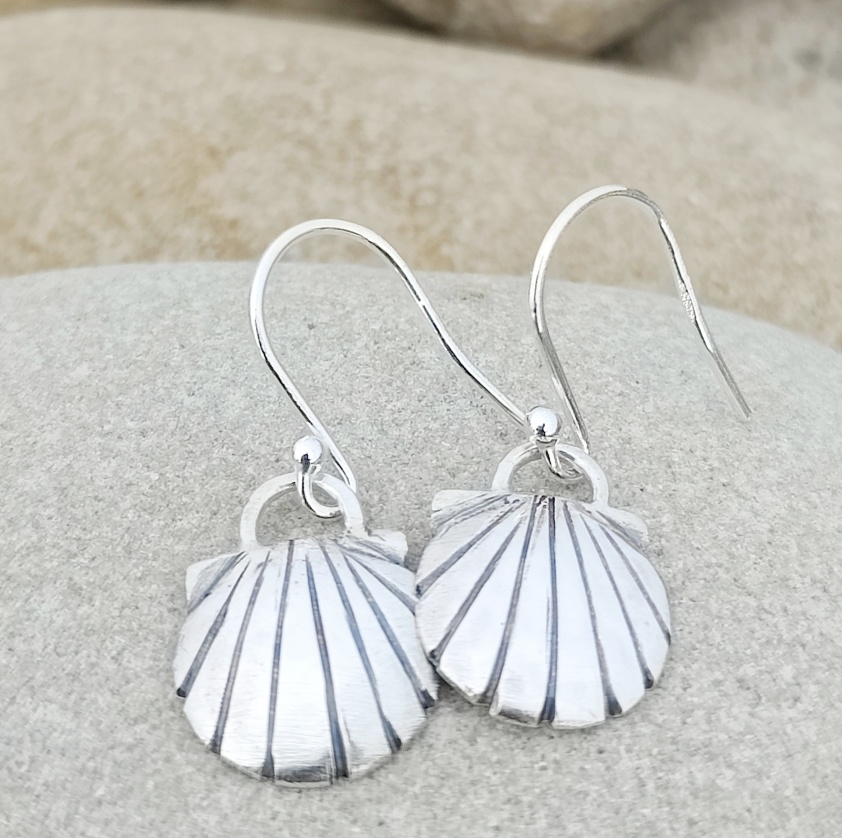 Mini Scallop Shell  Drop Earrings - Image 1