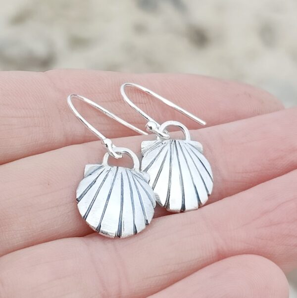 Mini Scallop Shell Drop Earrings