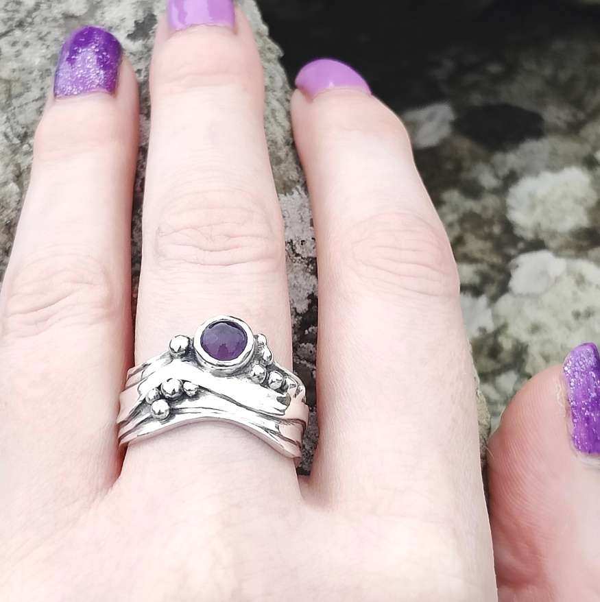 Broad Wave Ring with Amethyst - Image 1
