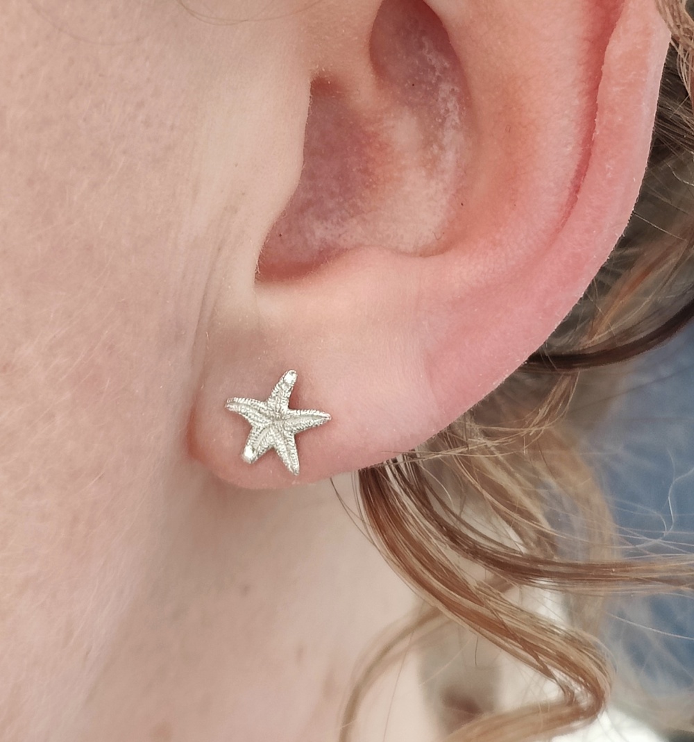 Star Fish Stud Earrings - Image 3