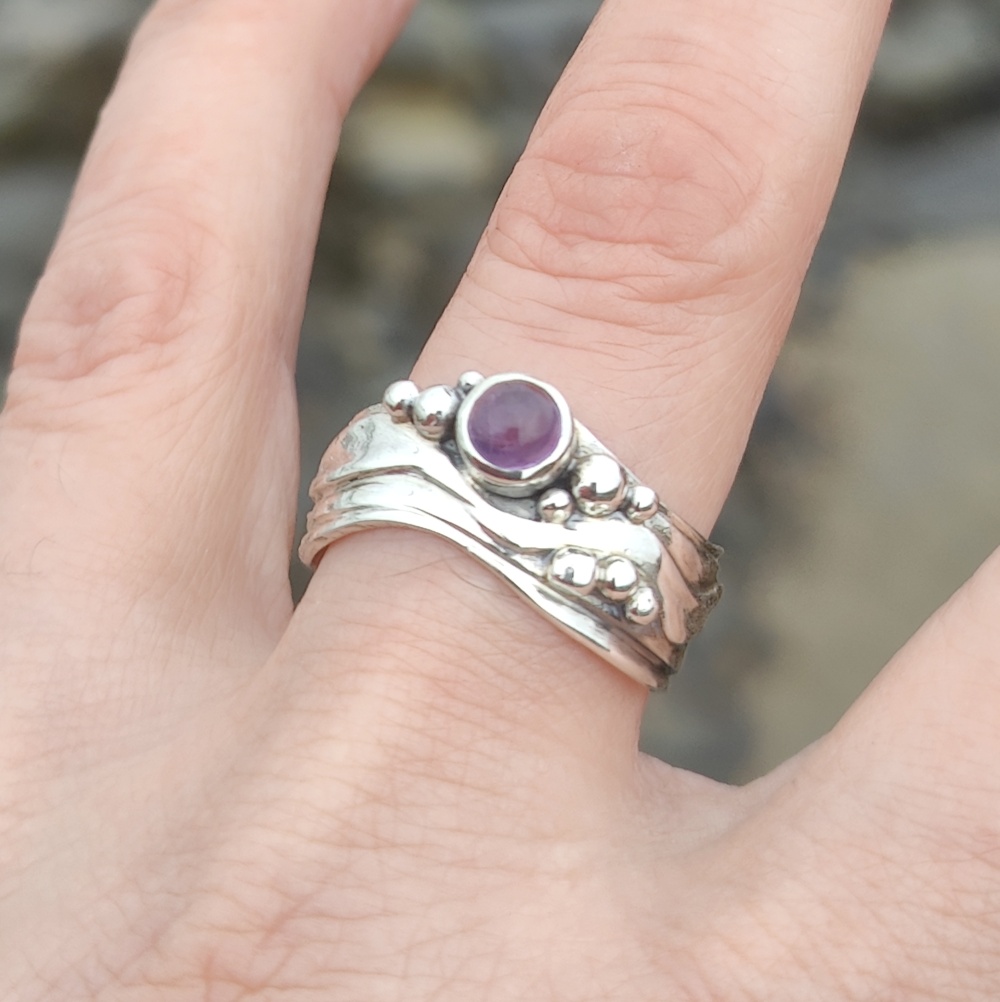 Medium Wave Ring - Amethyst - Image 1