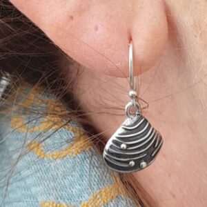 Venus Shell  Drop Earrings - Image 2