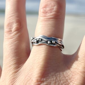 Tiny Wave with Bubbles Ring - Image 2