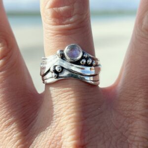 Broad Wave Ring with Peridot - Image 2