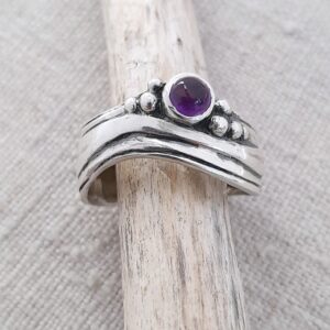Amethyst Medium Wave Ring - Image 3