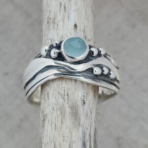 Medium Wave Ring with Aquamarine - Image 4