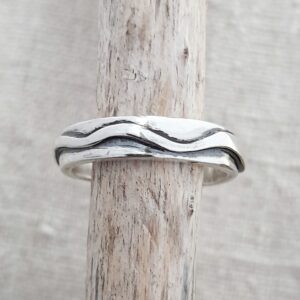 Delicate Wave Ring - Image 2