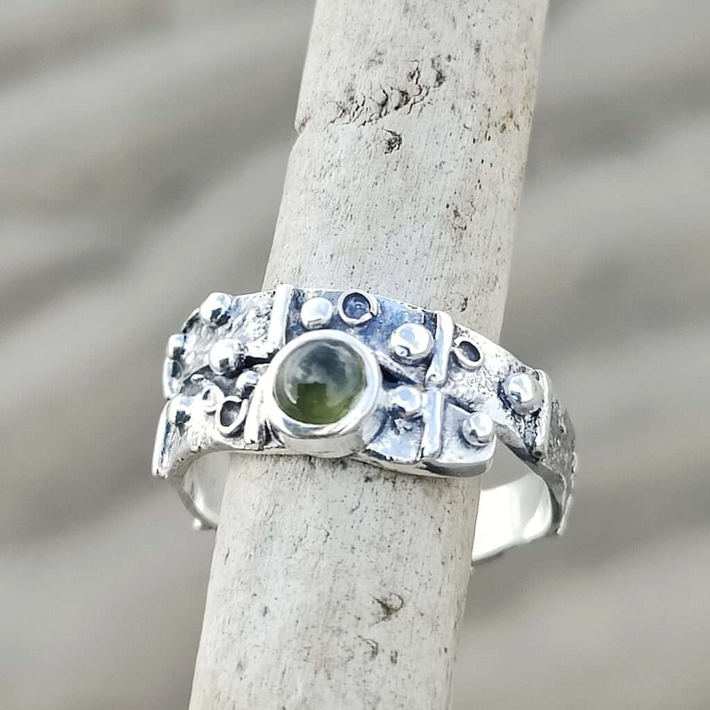 Limpet Shell Wrap Ring with Peridot