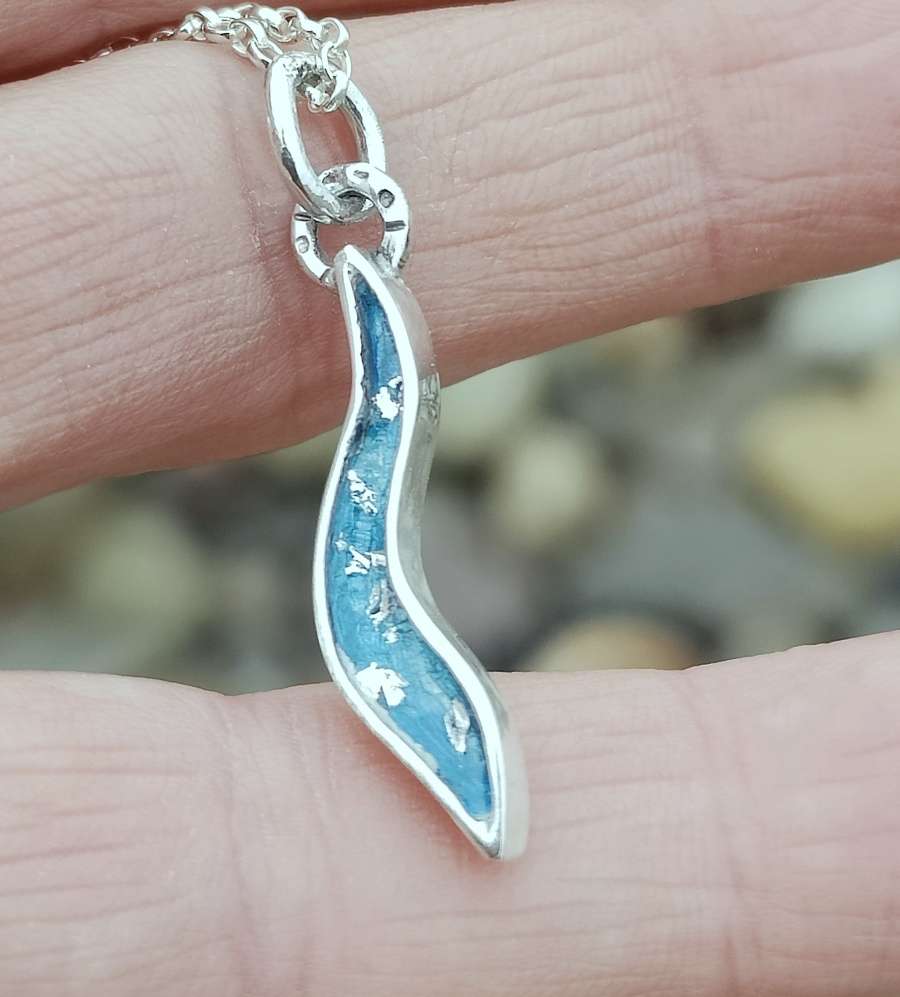 Mini Enamelled Wave Pendant