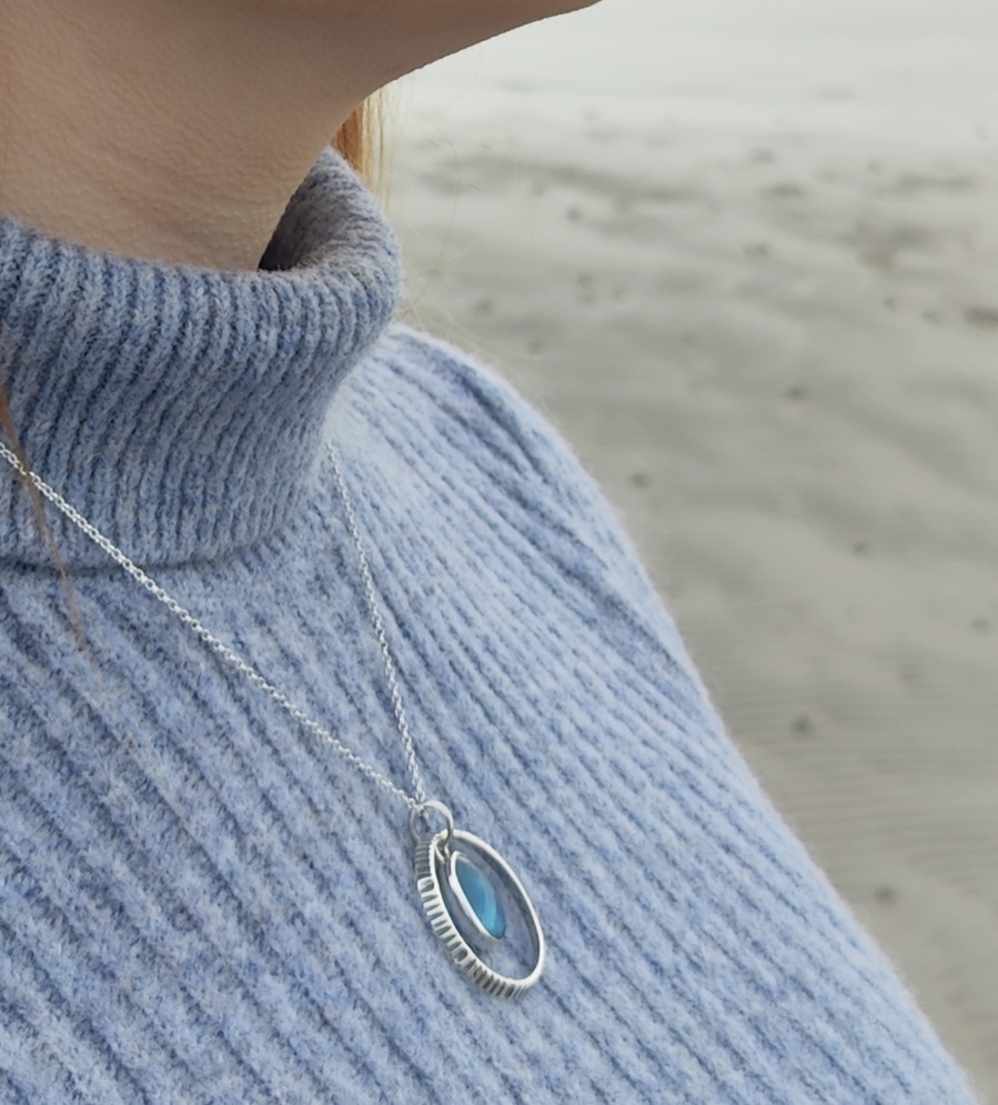 Silver Limpet Shell Reflections Freeform Aquamarine Pendant - Image 4