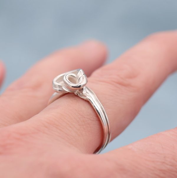 Sea Ribbons Sculpture Ring