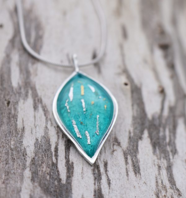 Mara Leaf Pendant-Turquoise Green