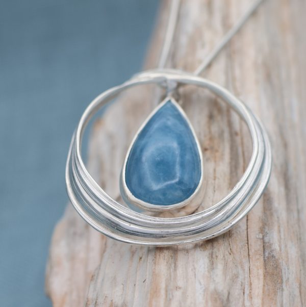 Sea Ribbons Aquamarine Reflections Pendant