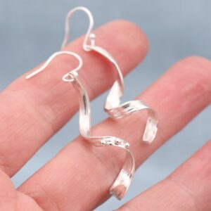 Sea Ribbons Seaweed Swirl Earrings - Image 2