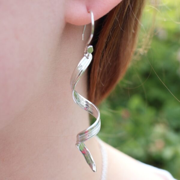 Sea Ribbons Seaweed Swirl Earrings