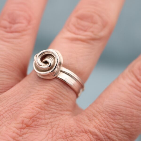Sea Ribbons Sculpture Ring