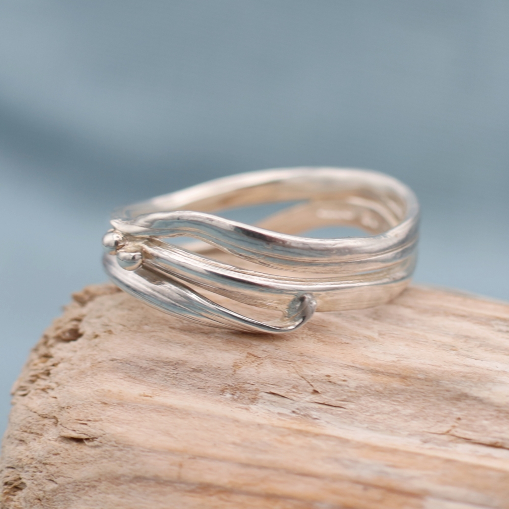 Sea Ribbons Wrap Ring Size R - Image 1