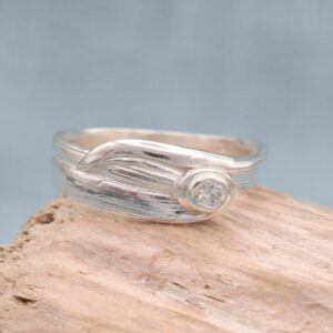 Sea Ribbons Diamond Ring UK M