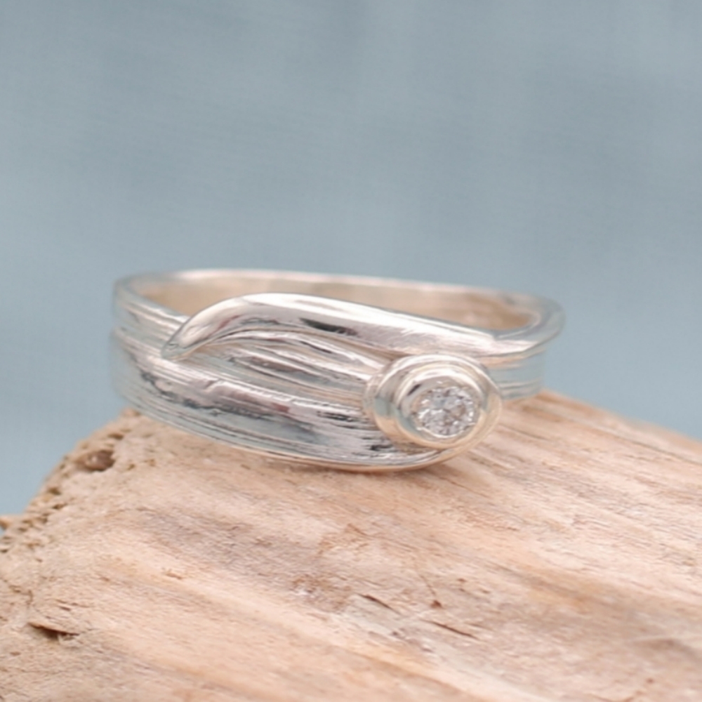 Sea Ribbons Diamond Ring UK M - Image 1
