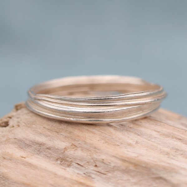 Sea Ribbons Narrow Drift Ring Size O
