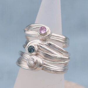 Sea Ribbons Diamond Ring - Image 2