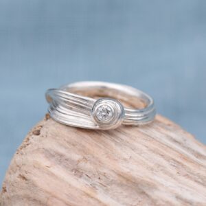 Sea Ribbons Diamond Ring - Image 1