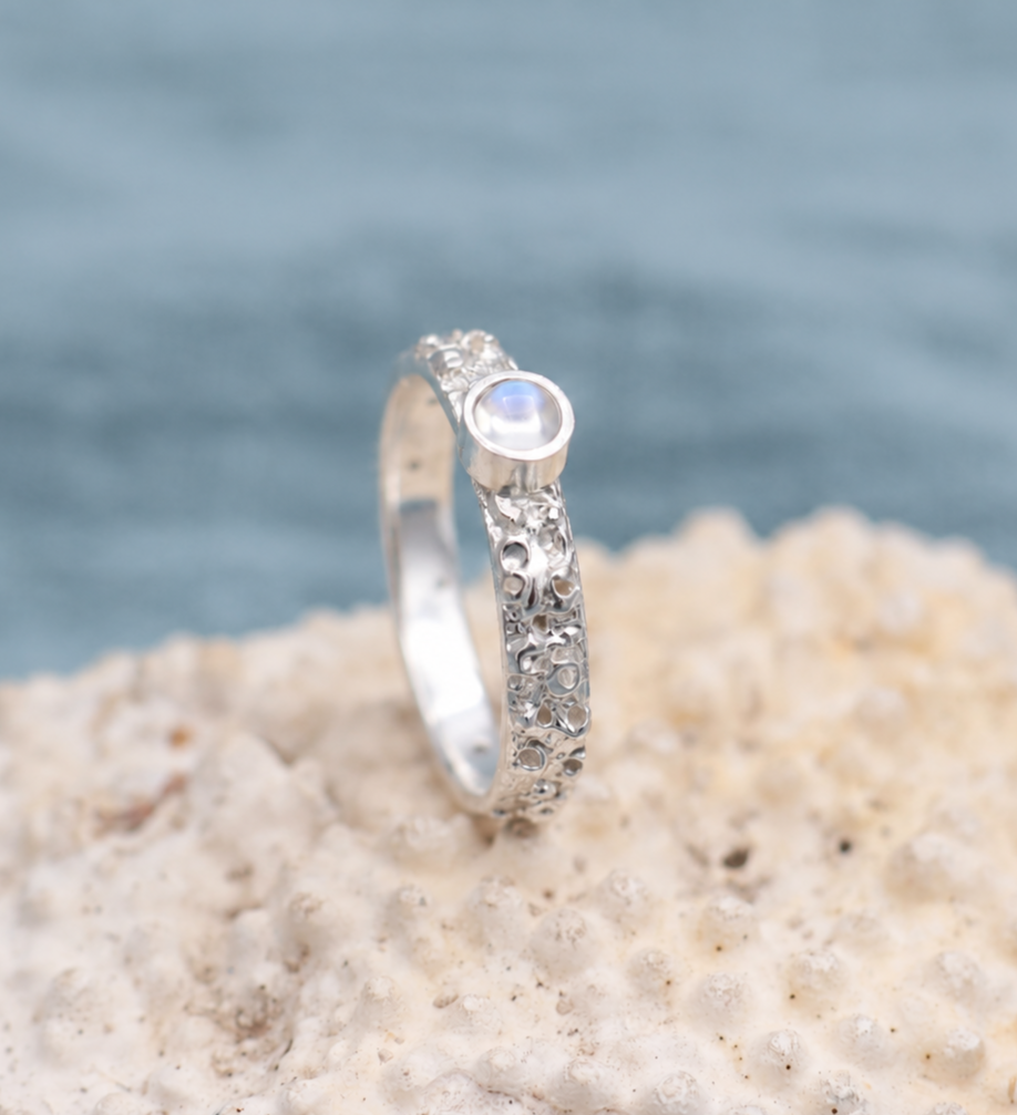 Textured Selkie ring Moonstone