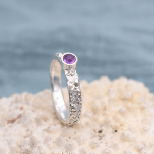 Textured Selkie ring Amethyst - Image 1